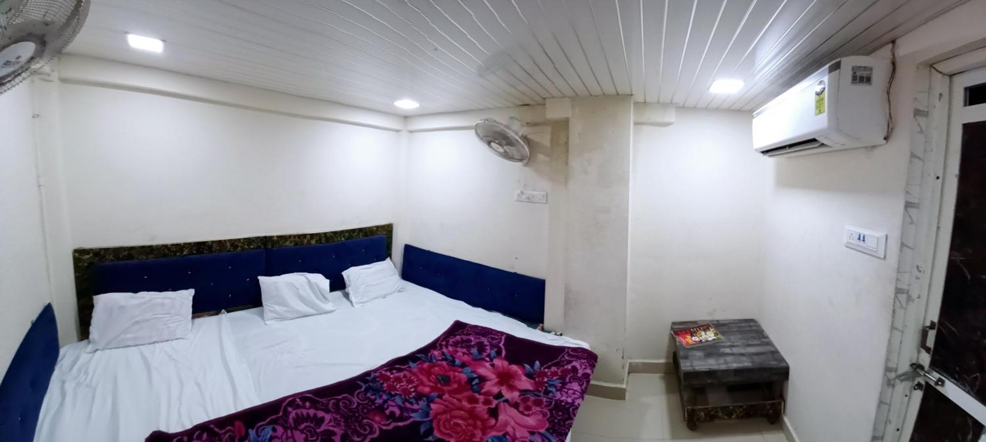 Blue Tower Hotel อุจเจน ภายนอก รูปภาพ