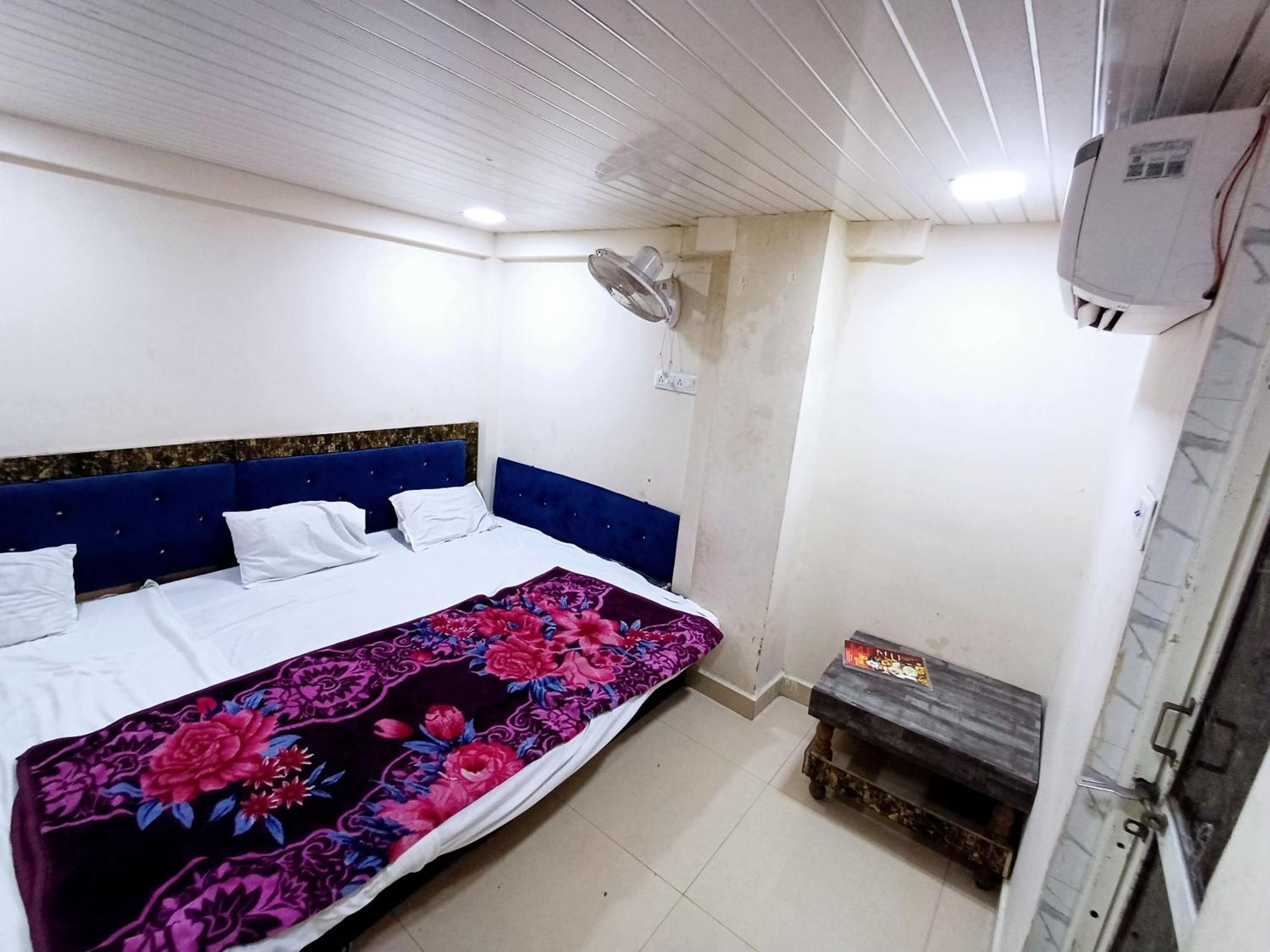 Blue Tower Hotel อุจเจน ภายนอก รูปภาพ