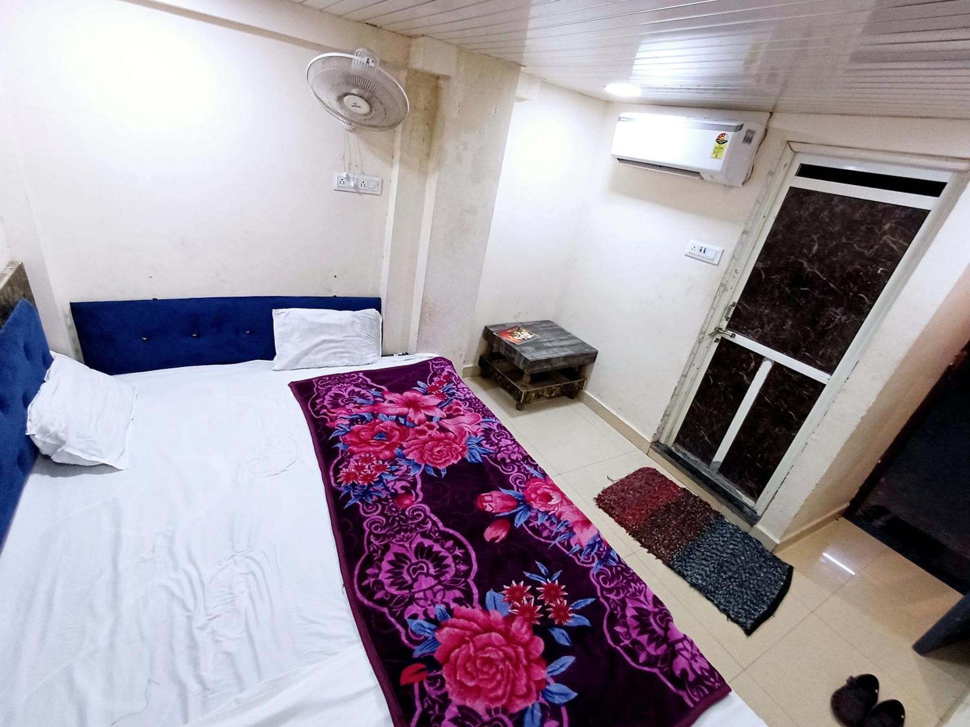 Blue Tower Hotel อุจเจน ภายนอก รูปภาพ